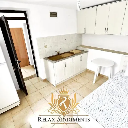 Paradise Palm Beach Apartment In Sarande Exterior photo